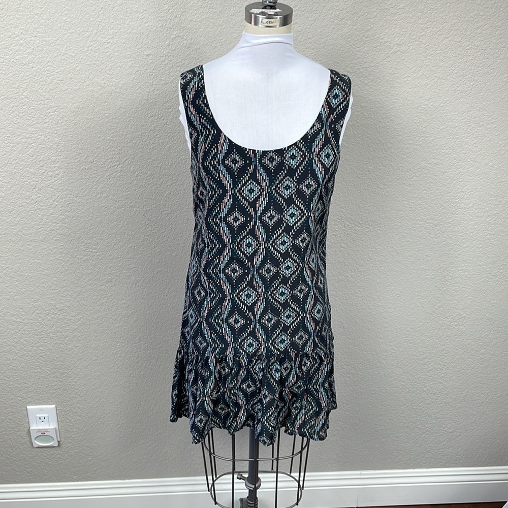Greylin Silk Scoop Neck Sleeveless Geometric Dress Boho Cut Out Back Sz M